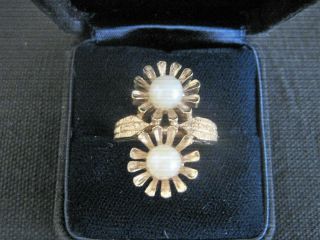 Vintage Sarah Coventry Ring Daisy - Like Flowers " Morning Dew " 1973