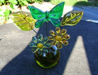 Vtg Acrylic/lucite Flowers Butterfly Kinetic Wire Sculpture In Ball Pot Mcm Art