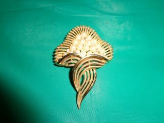 Vintage Trifari Goldtone Faux Pearl Clear Rhinestone Leaf Pin Brooch
