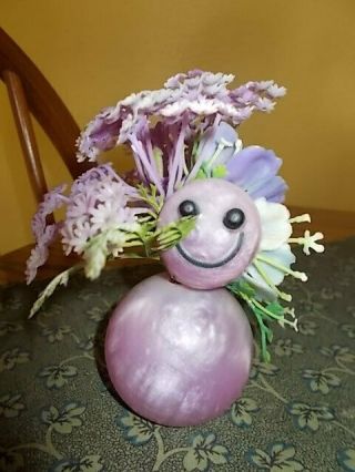 Cute Vintage Mcm Smiley Face Lilac Flower Sculpture Resin Acrylic Lucite Retro