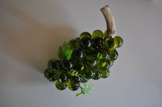 Vintage MCM Mid Century 1960s Green Lucite Acrylic green (Glass) Grapes Cluster 3