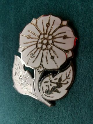 Unusual Vintage Siam Sterling Silver White Enamel Flower Leaf Brooch 3