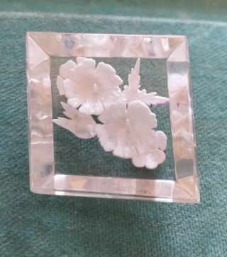Vintage Reverse Carved White Flower & Dove Brooch Jewellery Retro Fashion Style