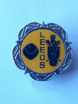 Vintage Leeds United Insert Badge