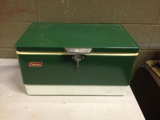 Vintage Green Metal Band Coleman Cooler Ice Chest Camping Gear 22.  5x13.  5x12.  5 (c