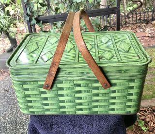1950 ' s? Vintage Tin Metal Picnic Basket Green Wood Grain Design Wooden Handles 3