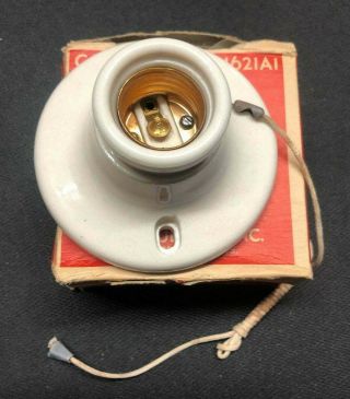 Vintage Porcelain Light Socket Light Fixture Lamp Holder Lampholder Pull Chain