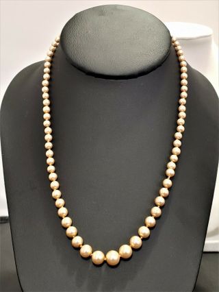Gorgeous Vintage Freshwater Pearl Necklace 20 " Knotted