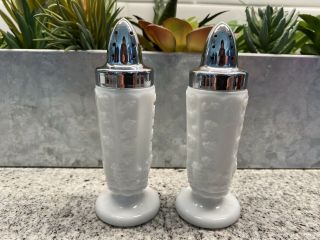 Collectible White Milk Glass Pedastal Salt Pepper Shaker Vintage Grapevine