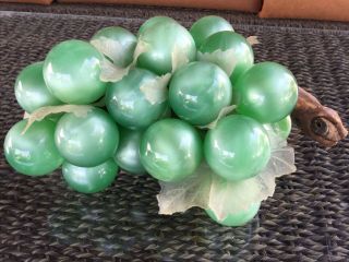 Vintage Mid Century Modern Lucite/acrylic Grape Cluster 60’s - Solid Pearl Green