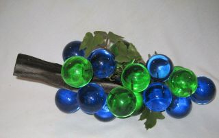 Blue Green Lucite Acrylic Cluster of Grapes Retro Vintage Mid Century Mod 3