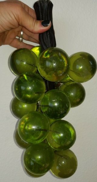 Vintage Acrylic Glass Lucite Green Grape Cluster With Stem 19 - 2 " Lucite Balls