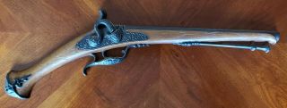 Vintage Metal Wall Hanging Pirate Gun Flintlock Pistol Plaque Sexton Usa Western