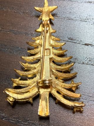 Vintage Gold Tone Rhinestone And Faux Pearls Christmas Tree Brooch Pin 2