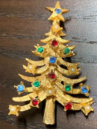 Vintage Gold Tone Rhinestone And Faux Pearls Christmas Tree Brooch Pin 3