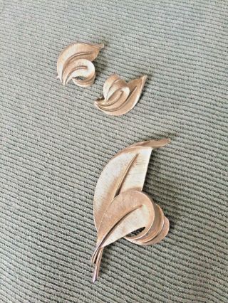 Vintage Signed Trifari Brushed Silver Tone Leaf Brooch Pin & Earrings Set Clip