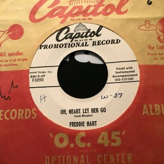 45 Rpm Freddie Hart Capitol Dj 3090 Miss Lonely Heart / Oh Heart Let Her Go Vg,