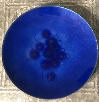 Fine Mid Century Modern Mcm Blue Enameled Round Metal Plate Dish Abstract Art