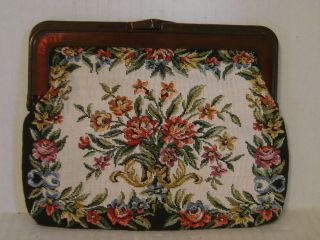 VINTAGE INTERPUR FLORAL TAPESTRY CLUTCH PURSE WITH A PLASTIC FRAME HONG KONG 2