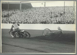Vintage Speedway Racing Photograph - Belle Vue V.  Birmingham - Jack Parker |104