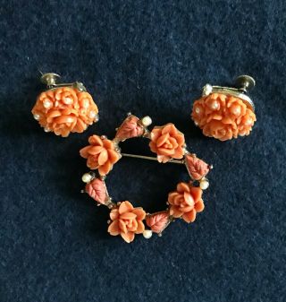 Vintage Orange Carved Plastic Flowers Brooch Pin And Screw Earrings
