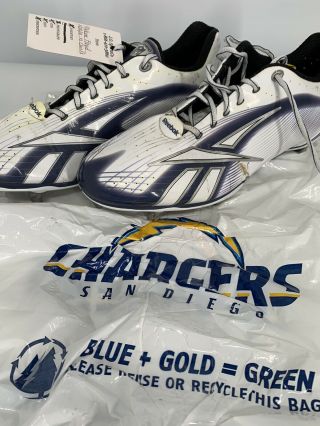 Nfl Game Worn Cleats Malcom Floyd San Diego Chargers Vs Chiefs 2010 Man Cave Bar
