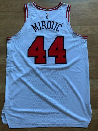 Nikola Mirotic 17 - 18 game issue/worn Nike Chicago Bulls white jersey,  52,  4 3