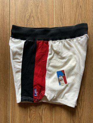Portland TrailBlazers Game Worn Issued Shorts Sand Knit Jersey Size 32 1989 2