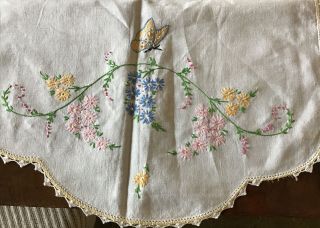 Vintage Embroidered Dresser Scarf Or Table Runner 41” X 16.  5” 2