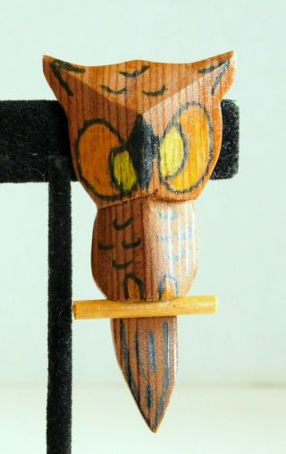 Cute Vintage Carved Wood Painted Owl Pin Brooch