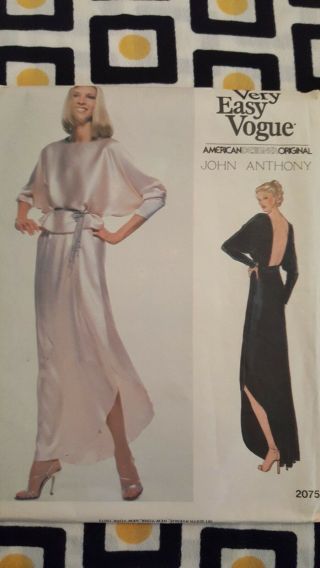 Vintage Vogue Designer John Anthony Pattern 2075 Size 6 Evening Gown Uncut