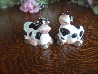 Vintage Salt And Pepper Shakers,  Cow Home Decor,  Holstein Cows,  Farm Kitchen