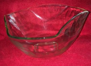 Vtg.  Rounded Triangle Shaped Clear Glass Serving Bowl/ Unbranded/