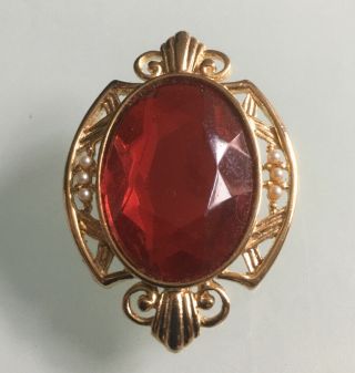 Vintage Jewelry Brooch Pin Red Rhinestone Center Gold Tone Metal