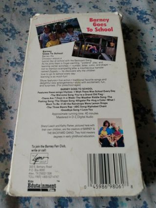 Barney Goes to School VHS vintage 2