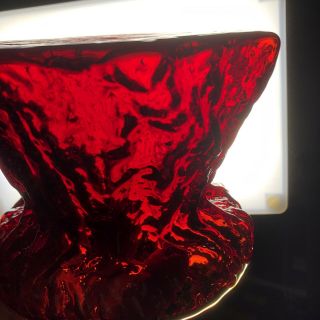 Vintage Viking Glass Red Ice Vase 5x4 Nr