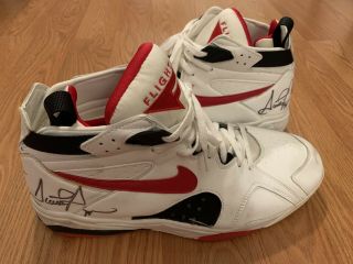 Scottie Pippen Chicago Bulls 1992 - 93 Game - Worn Autographed Shoes (ball Boy Loa)
