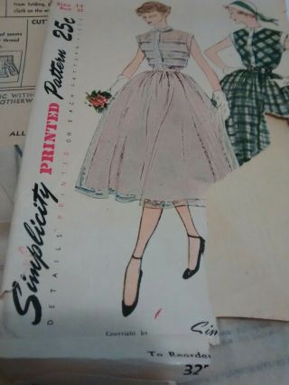 1950s Uncut Vintage Summer Dress Pleat Front Bust 32 Waist 26 Hip 35