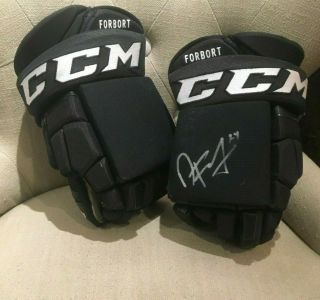 Autographed Photo Matched Derek Forbort La Kings Game Pro Hockey Gloves
