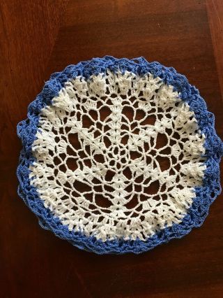 Vtg Hand Crocheted Round Doily White With Blue Honeycomb Edging 10 "