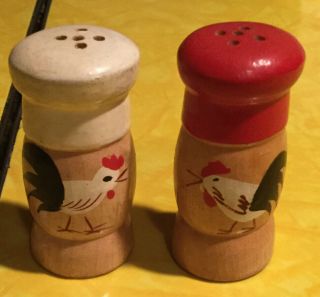 Vintage Wooden Chicken Salt And Pepper Shakers - Fischer’s Frankenmuth Mi