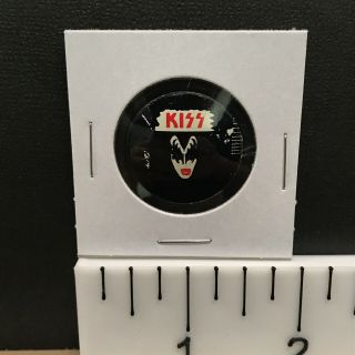 Kiss Rock Band,  Gene Simmons (1970s/1980s) 1 " Vintage Music Pin - Back Button