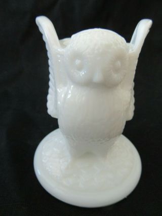 Vintage Westmoreland 3 " Milk Glass Owl Tooth Pick Holder Size: 3” Tall X 2 - 3/8”