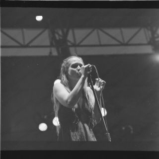 Fiona Apple Live Concert Candid Vintage B/w Film Negative 3ce5