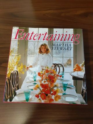 Entertaining Martha Stewart Vintage 1982 Hardback Hardcover Cookbook Euc