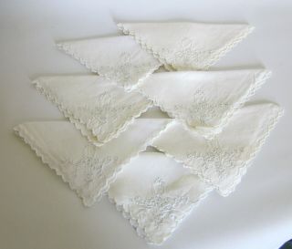 Linen Napkins Cut Work Embroidery Scalloped Edge Set Of 7 Vintage 12 " Square