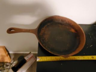 Vintage Benjamin Medwin 11 1/2 " Cast Iron Skillet Fry Pan