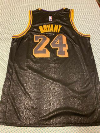 Kobe Bryant Autographed Black Los Angeles Lakers Limited Jersey Signed W