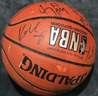 1996 - 97 La Lakers Team Autographed Signed Basketball Kobe Bryant Rookie Year Jsa
