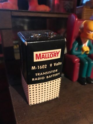 Vintage Mallory 9 Volt Battery.  M - 1602.  For Display.